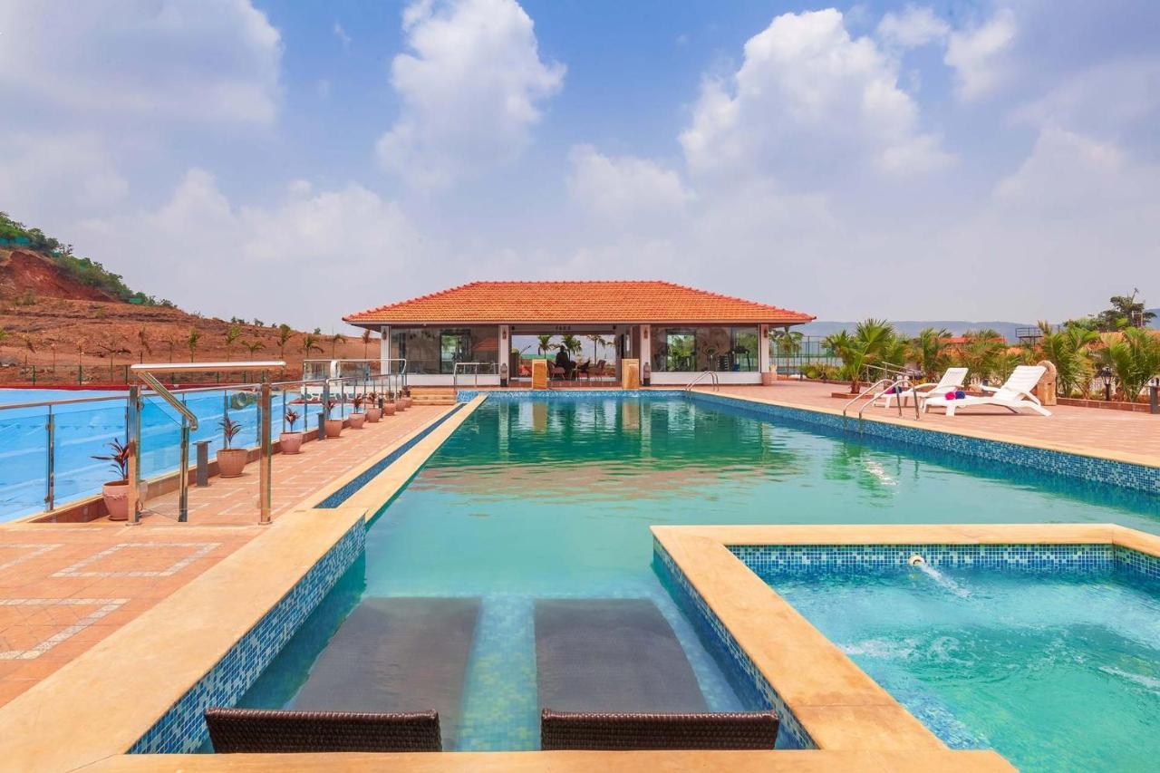 La Palm By Stayvista: Mountain-View Villa with Pool, Gym & Recreational Amenities Lonavala Exterior photo